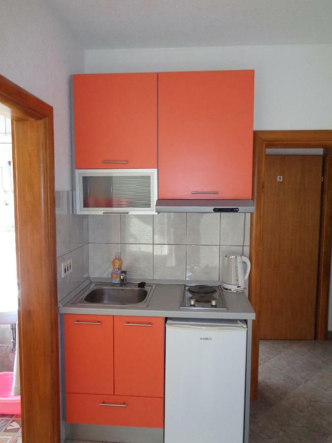 Apartments Rados Локва-Рогозниця Екстер'єр фото