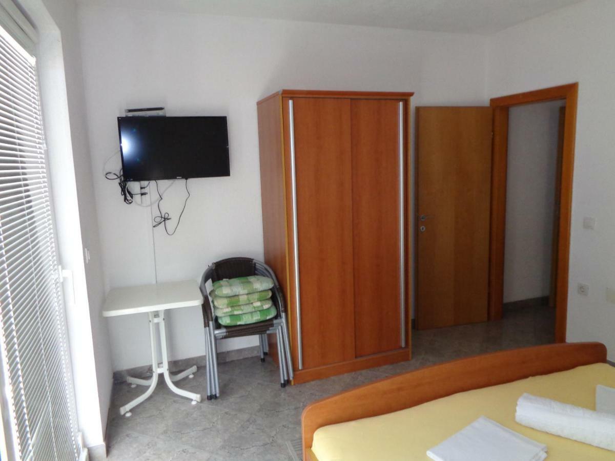 Apartments Rados Локва-Рогозниця Екстер'єр фото