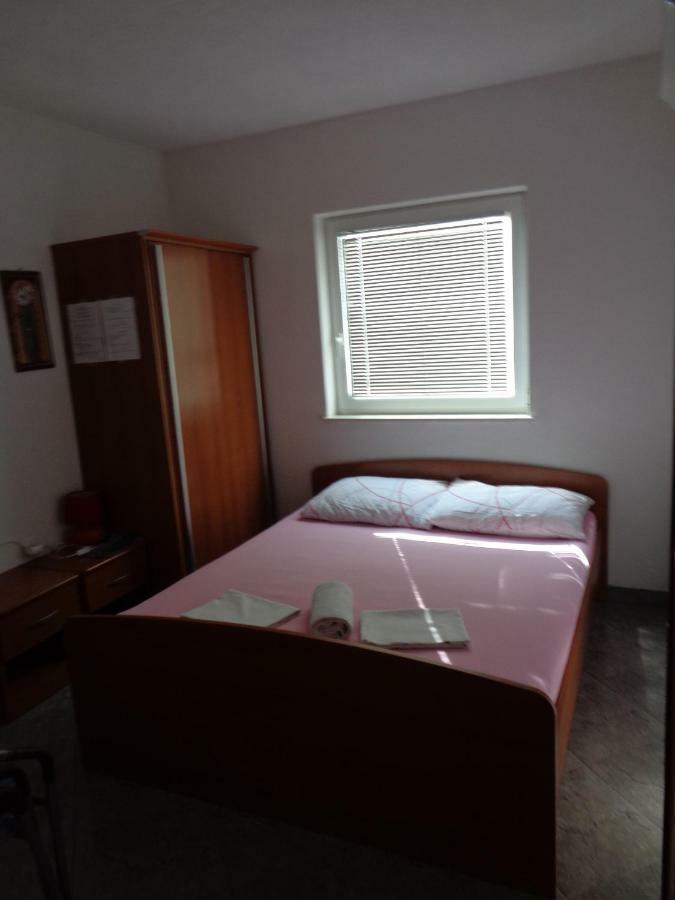 Apartments Rados Локва-Рогозниця Екстер'єр фото