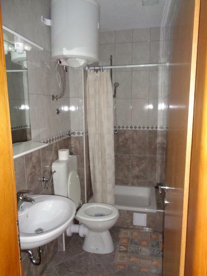 Apartments Rados Локва-Рогозниця Екстер'єр фото