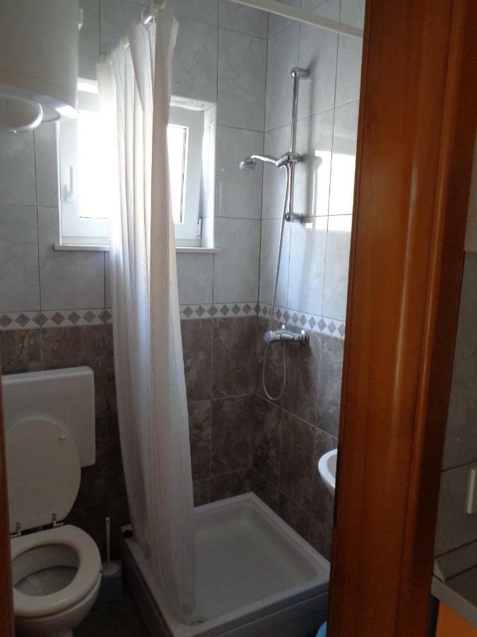 Apartments Rados Локва-Рогозниця Екстер'єр фото